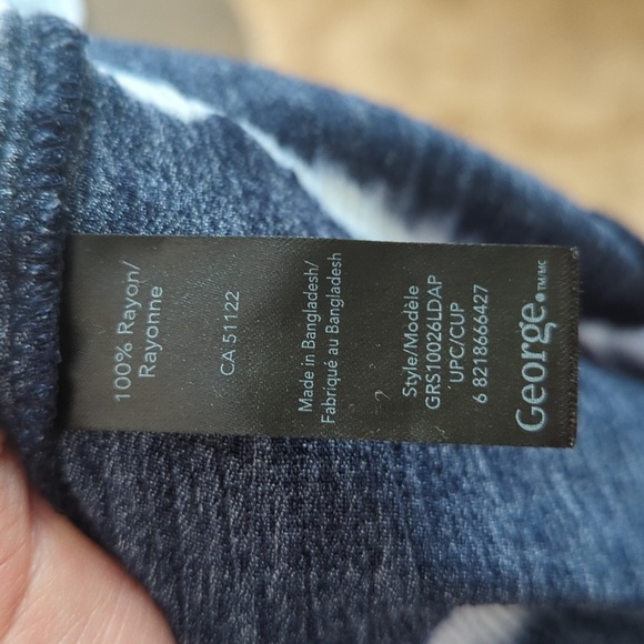 Elastic Neck Tie Dye Top - Picture 5 of 6